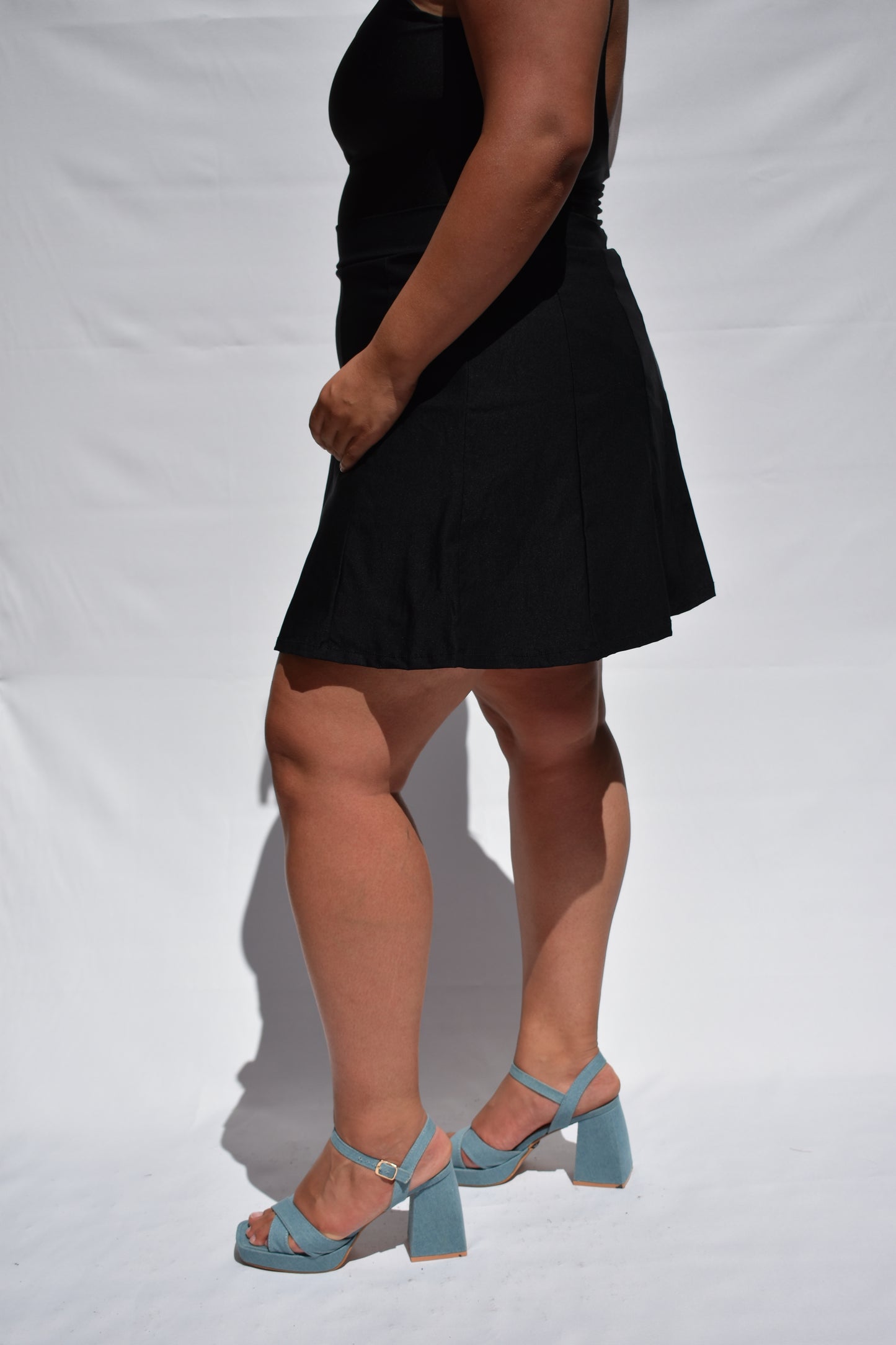 FALDA TABLEADA NEGRA