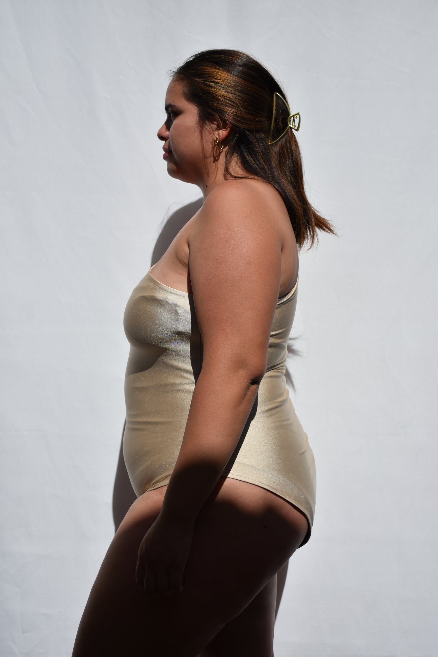 BODY ASIMETRICO BEIGE