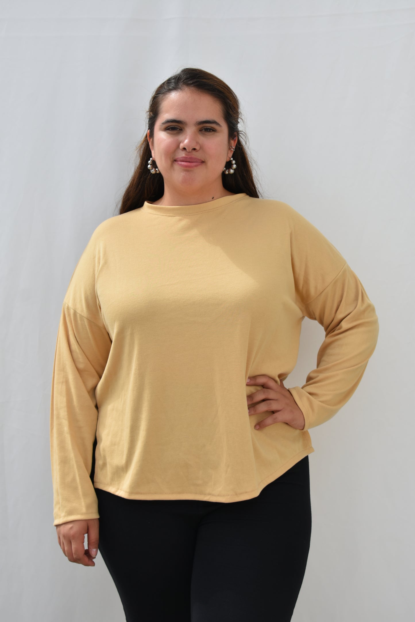 SWETER BASIC
