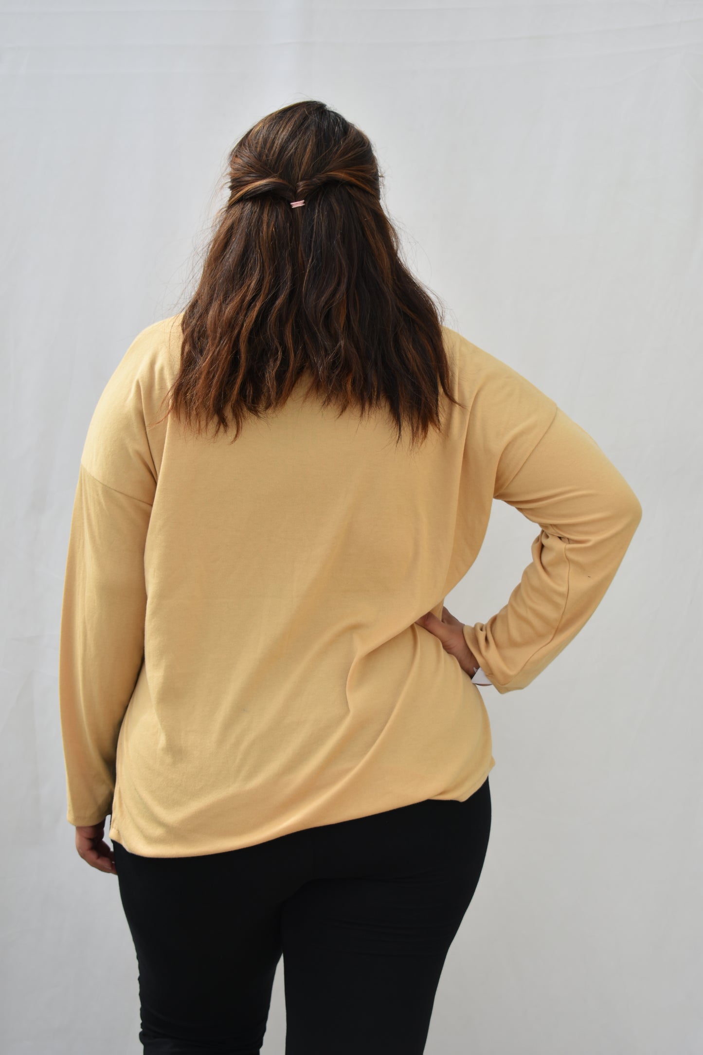 SWETER BASIC