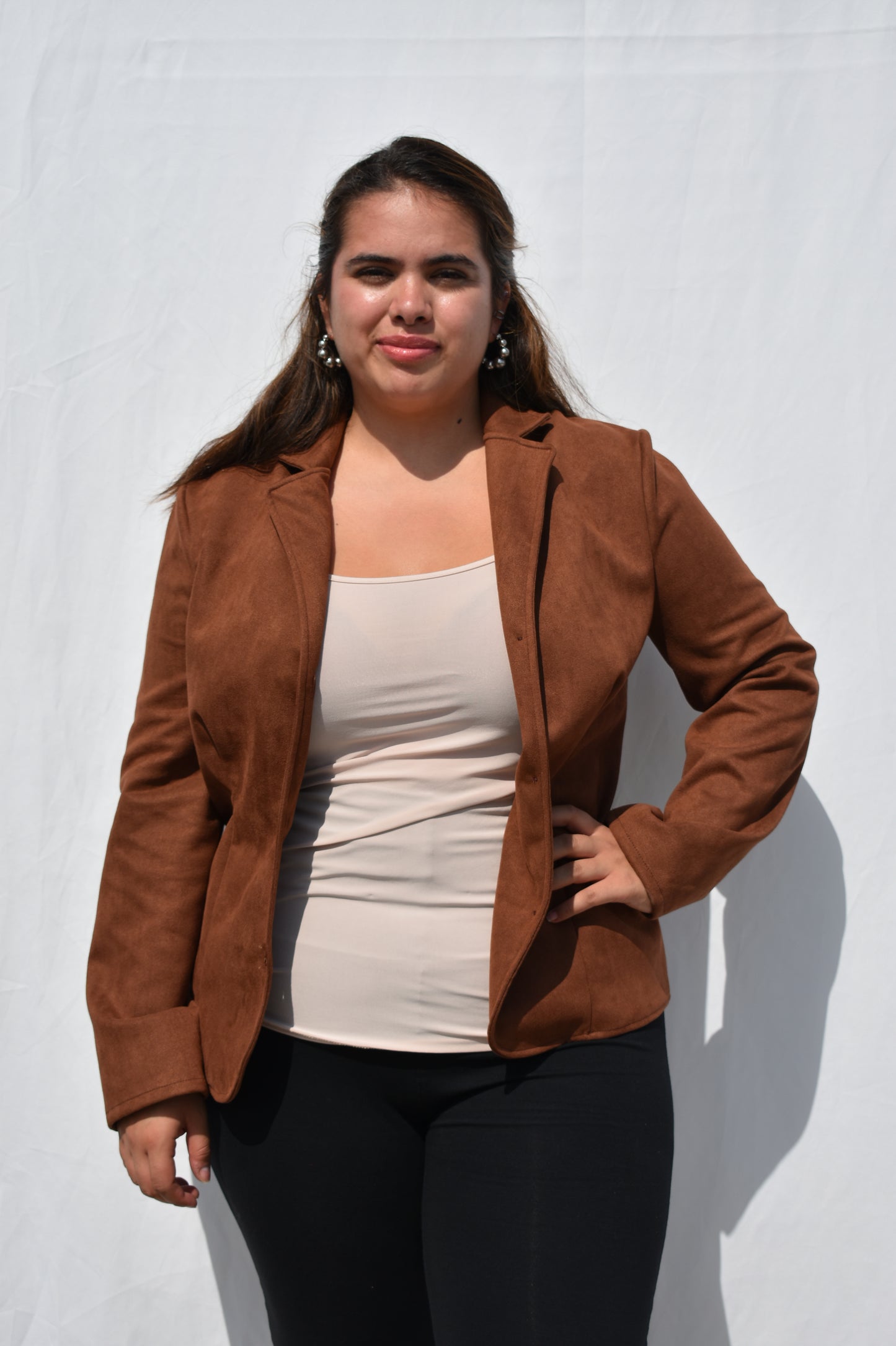 BLAZER DE GAMUZA CAFE MORO