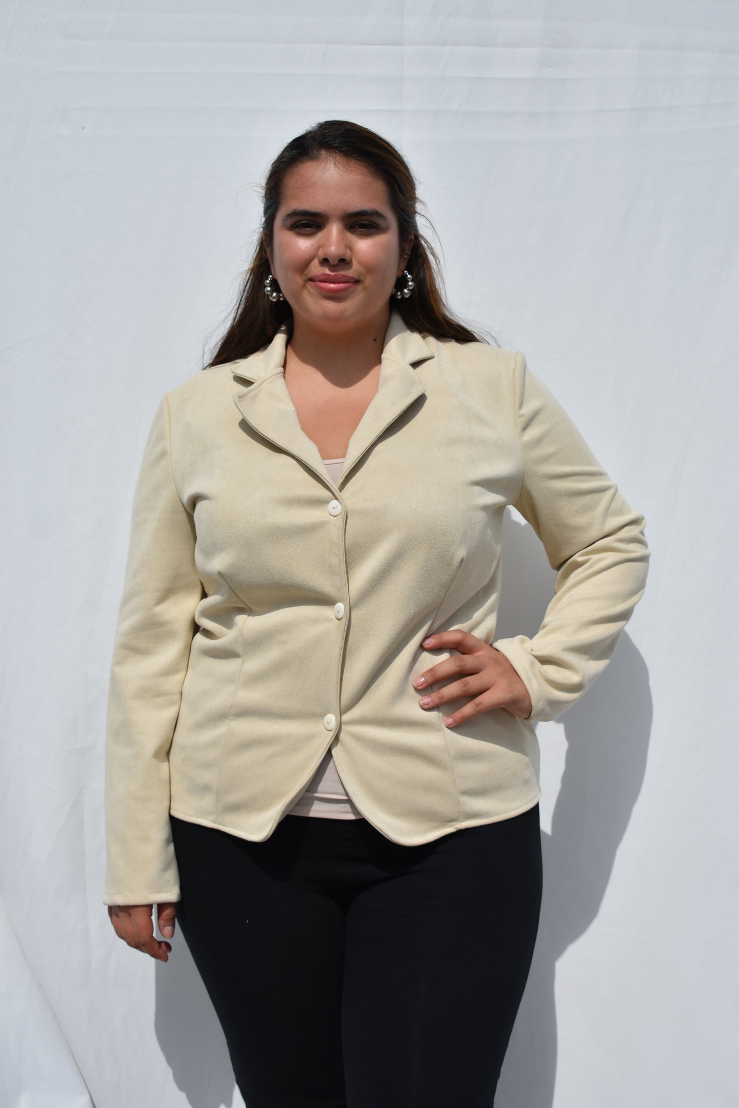 BLAZER DE GAMUZA BEIGE