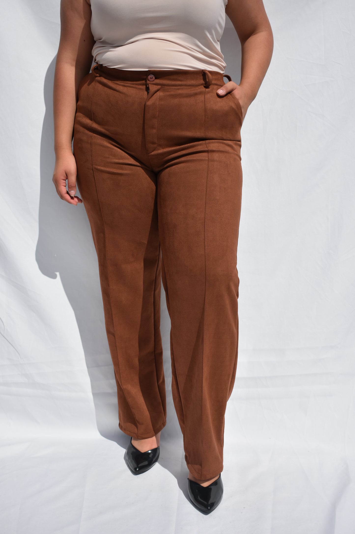 PANTALON SASTREROS GAMUZA CAMEL