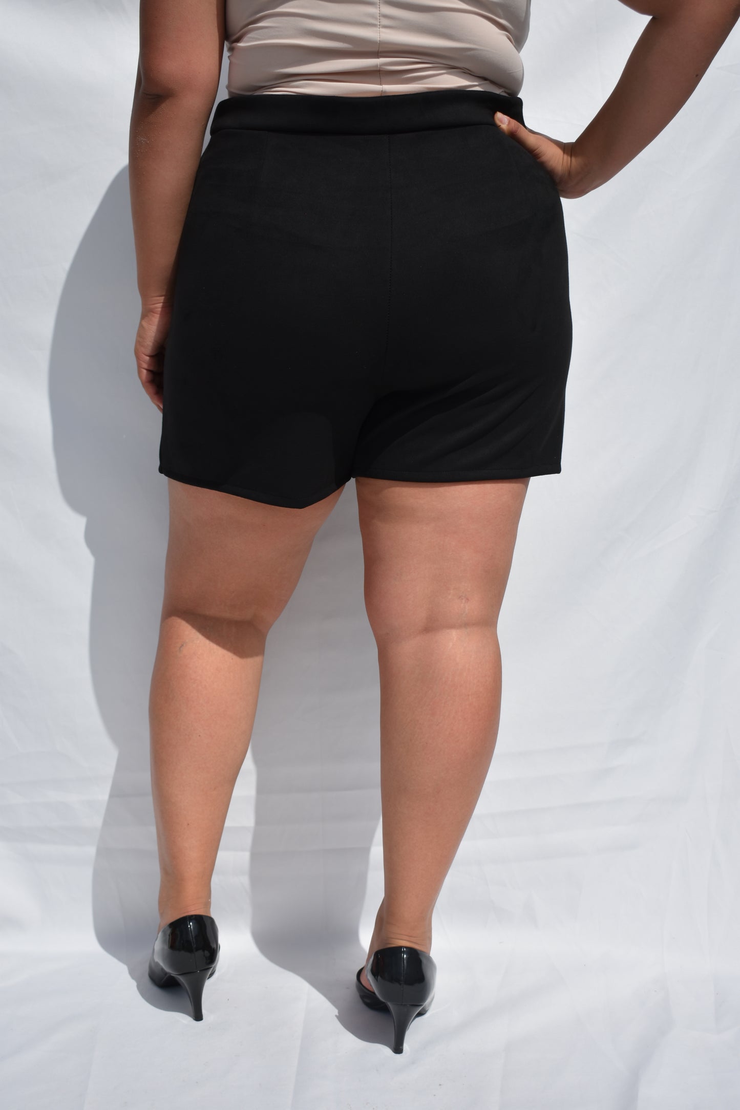 FALDA FLORENCIA GAMUZA NEGRO