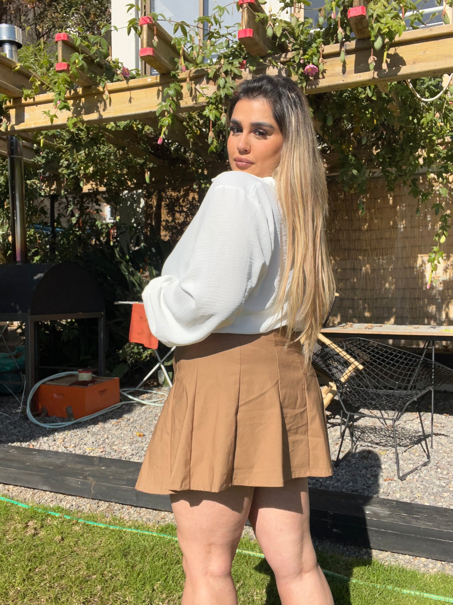 FALDA SHORT TABLEADA CAMEL