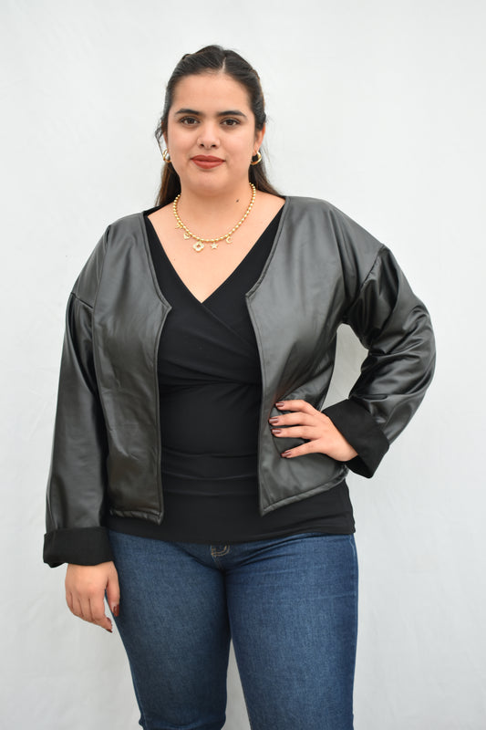 CHAQUETA MOLDIV OVERSIZE (CUERINA NEGRO Y CAFE)